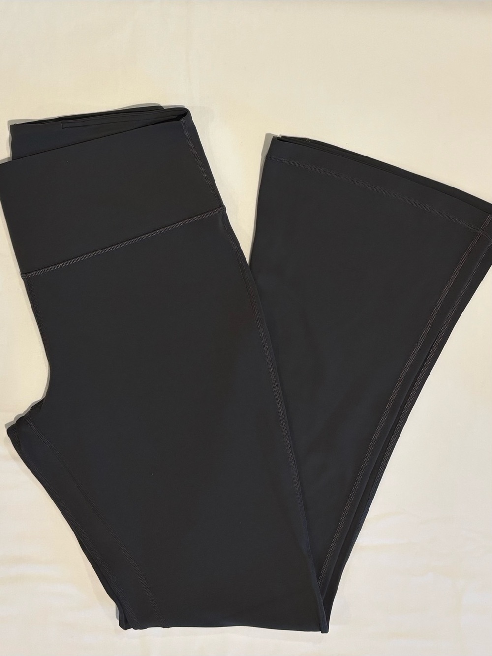 lululemon Align High-Rise Mini-Flared
Leggings Graphite Gray Size 14